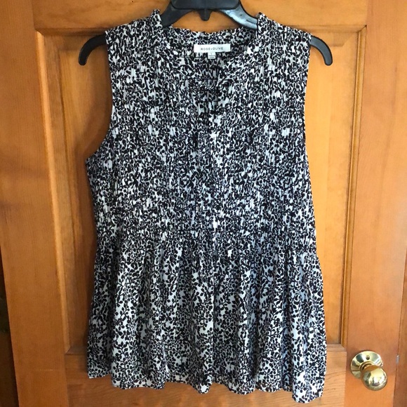 Rose + Olive - Black & White - Size large - Dressy - Picture 5 of 6